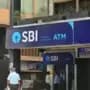 <p>स्टेट बँक ऑफ इंडियाचं एटीएम</p>