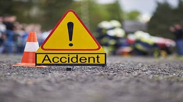 Thane Road Accident