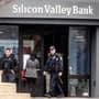 Silicon vally bank : अमेरिकेतील जगप्रसिद्ध सिलिकॉन व्हॅली बँक बंद, सर्व मालमत्ता जप्त; शेअर्समध्ये तब्बल ७० टक्क्यांनी घसरण