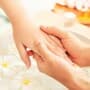 <p>आपले हात प्रदूषण, धूळ आणि सूर्यामुळे होणारे नुकसान यासारख्या विविध पर्यावरणीय घटकांच्या संपर्कात येतात. हाताची नियमित काळजी डेड स्किन सेल्स काढून टाकून आणि नवीन पेशींच्या वाढीस प्रोत्साहन देऊन निरोगी त्वचा राखण्यास मदत करते. लहान बाळांच्या हातासारखे मुलायम हातांसाठी हे घरगुती उपाय करुन पाहा.&nbsp;</p>
