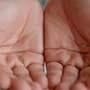 Palmistry : तुमच्या हाताच्या बोटांमधलं अंतर सांगतं तुमचं भविष्य