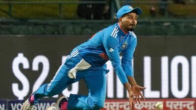 shreyas iyer ruled out from india vs sri lank match
